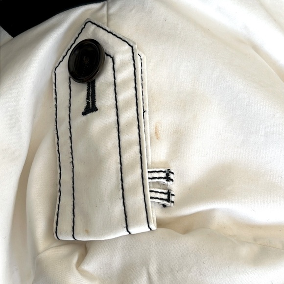 Banana Republic Trench Coat - Picture 12 of 13